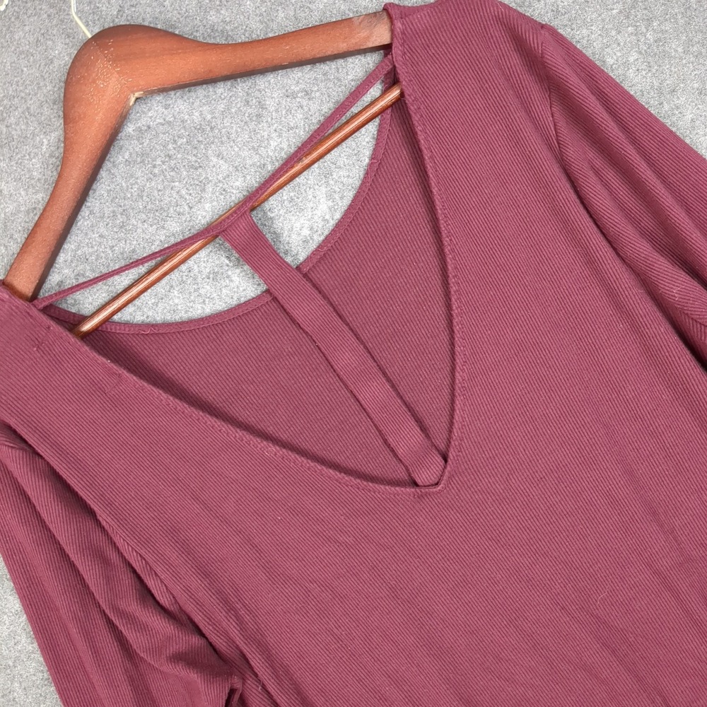 Forever‎ 21+ Womens 2X Burgundy Ribbed Long Sleeve V-Neck Strappy Back Top